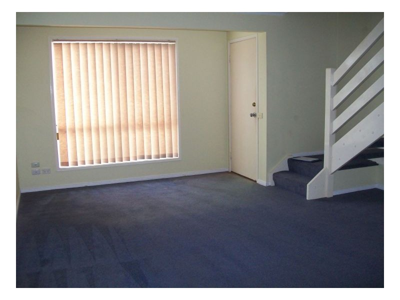 3/125 Pappas Way, Carrara QLD 4211