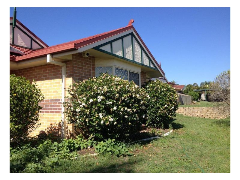 8 Forestgum Grove, Regents Park QLD 4118