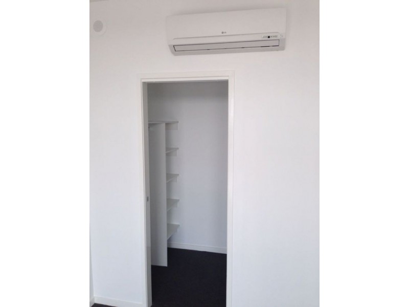 Unit 208/159 Logan Rd, Woolloongabba QLD 4102