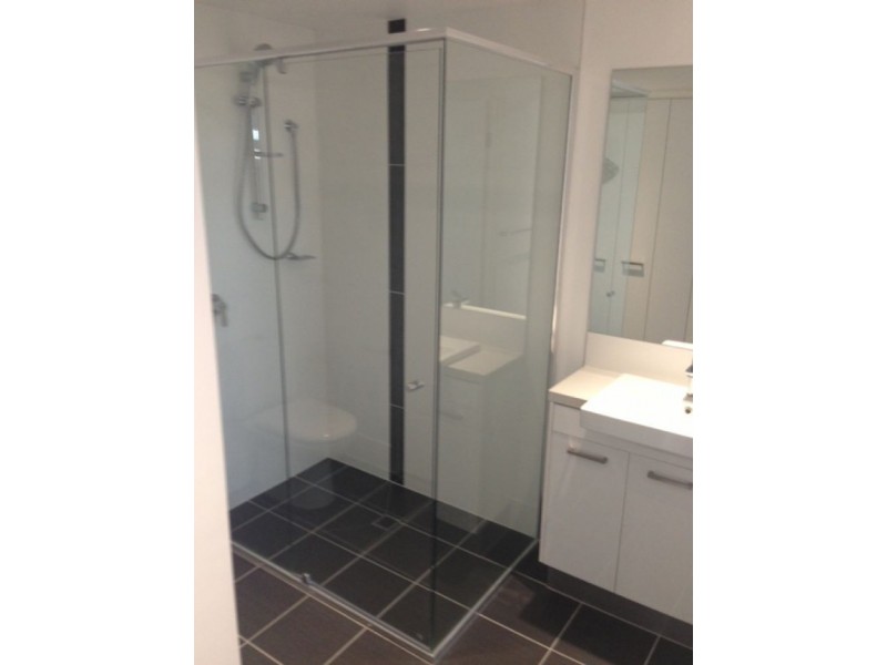 U211/150 Logan Rd, Woolloongabba QLD 4102