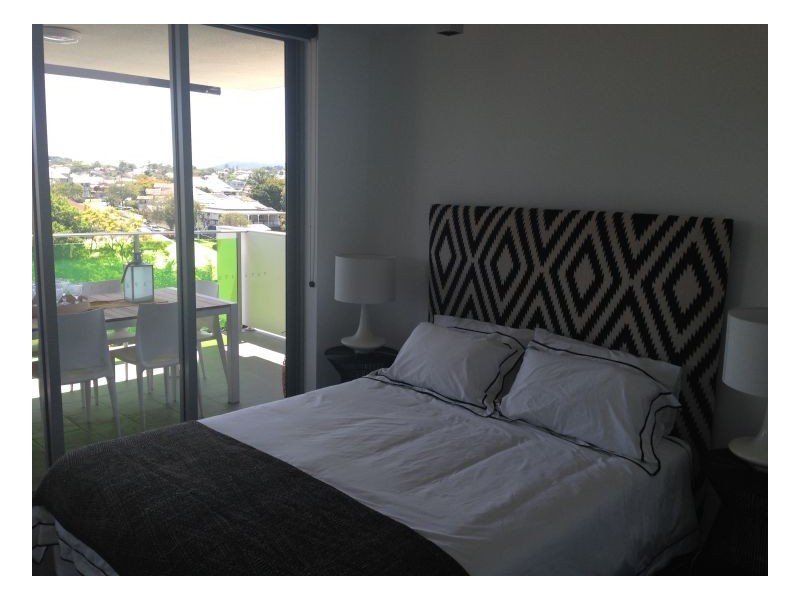 U310/159 Logan Road, Woolloongabba QLD 4102