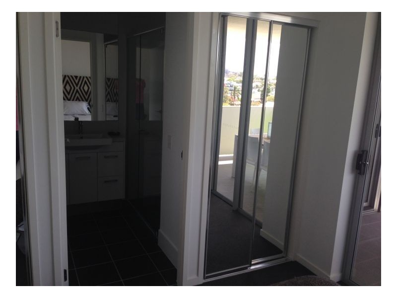U310/159 Logan Road, Woolloongabba QLD 4102