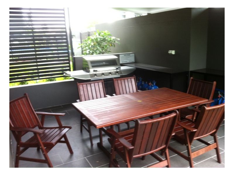U37/2180 Logan Road, Upper Mount Gravatt QLD 4122