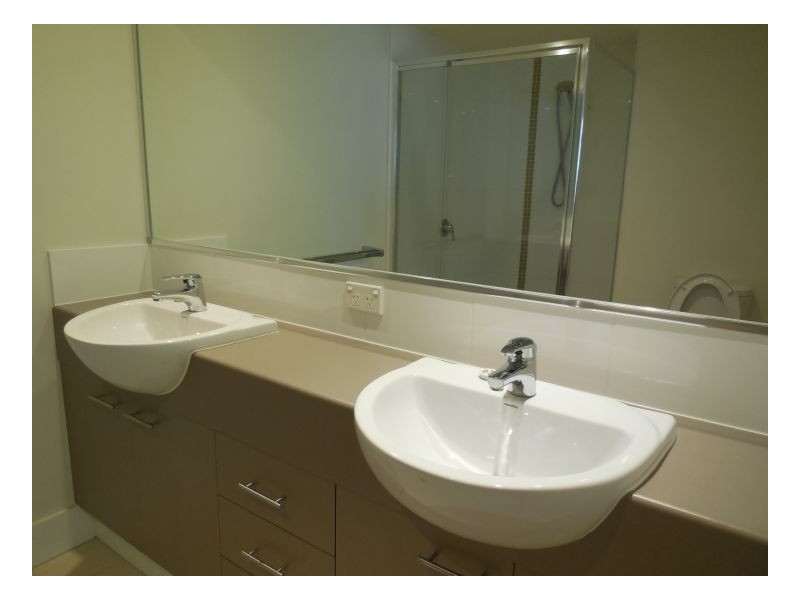 E07 2 Acacia Crt, Robina QLD 4226