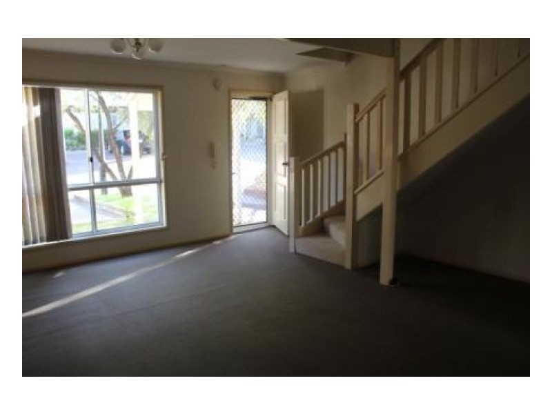 31/15 Vitko St, Woodridge QLD 4114