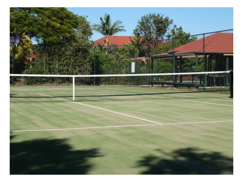 23 Tristan Court, Benowa QLD 4217