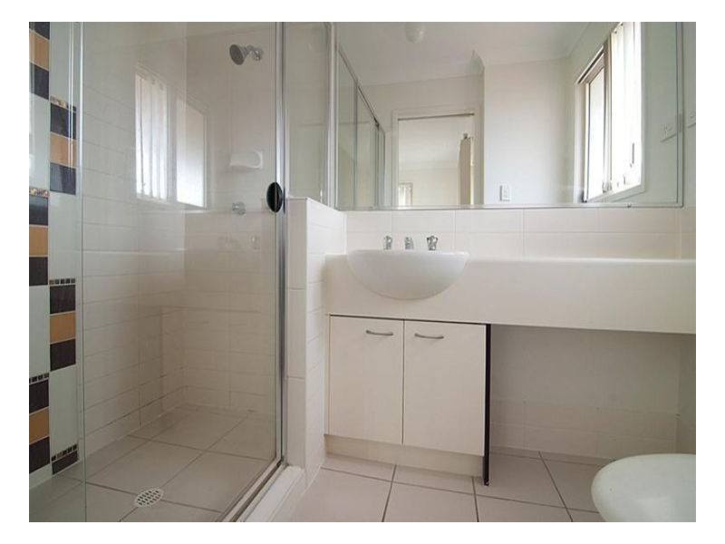 8 Earnshaw Street, Calamvale QLD 4116