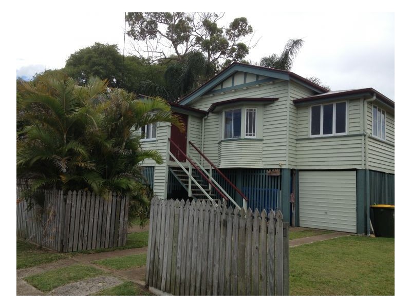 25 Chestnut Street, Wynnum QLD 4178