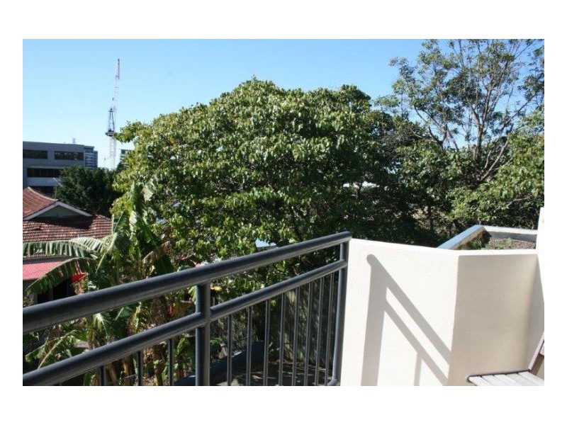 03/451 Gregory Terrace, Spring Hill QLD 4000