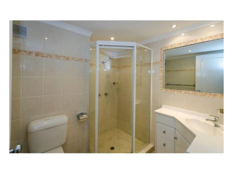 9/23 Northcliffe Terrace, Surfers Paradise QLD 4217