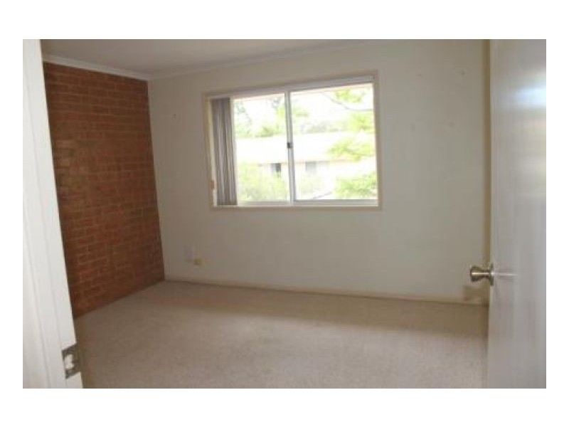015 Vitko St, Woodridge QLD 4114