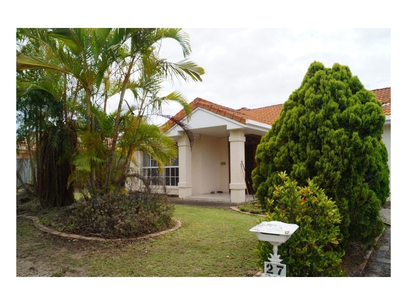 27 Eden Elm Street, Calamvale QLD 4116