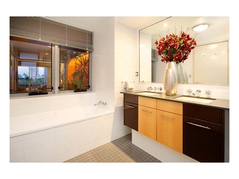 172 Grey Street, South Bank QLD 4101