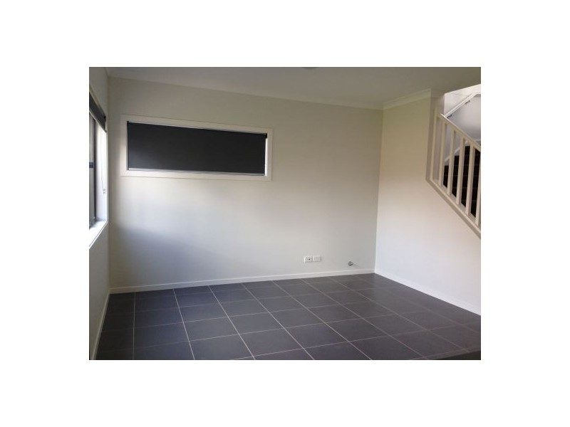 64 Empire Circuit, Penrith NSW 2750