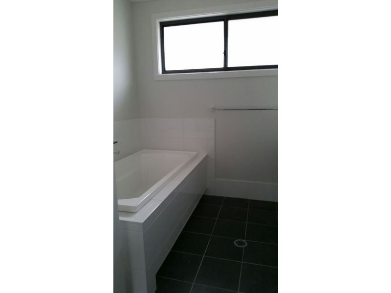 64 Empire Circuit, Penrith NSW 2750