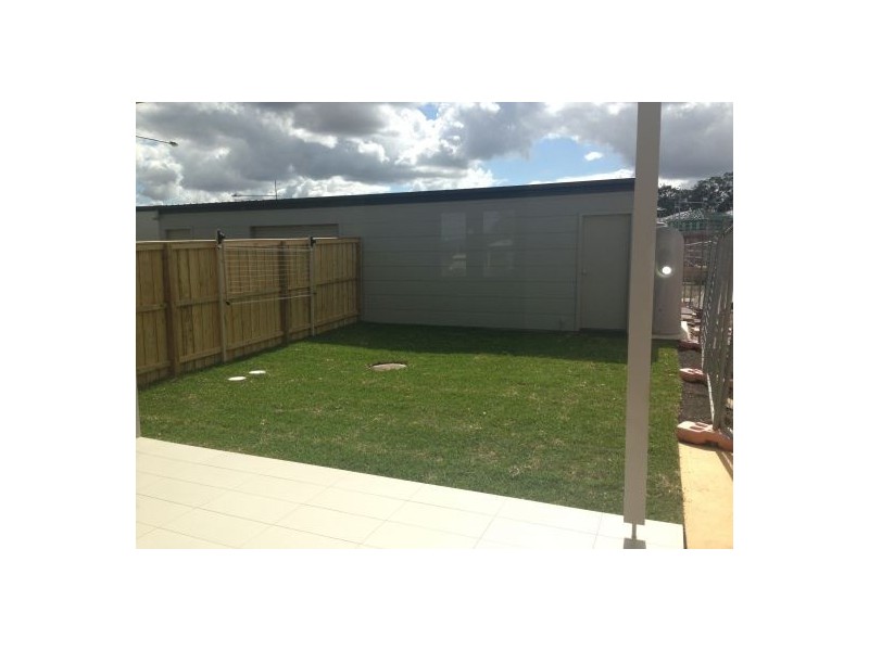 8 William Hart Cres, Penrith NSW 2750