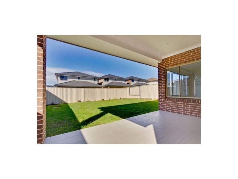 20 Fyfe Rd, Kellyville Ridge NSW 2155