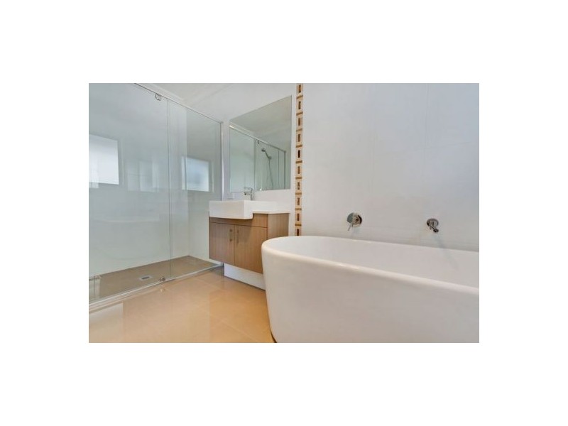 18 Fyfe Rd, Kellyville Ridge NSW 2155