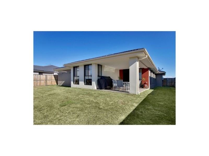 38 Waterfall Boulevard, The Ponds NSW 2769