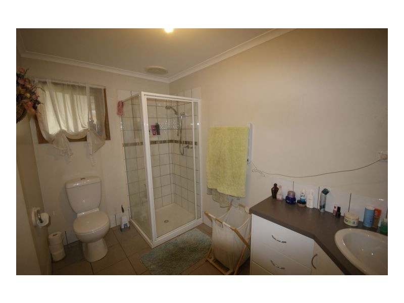 211 Victoria Street, Deniliquin NSW 2710