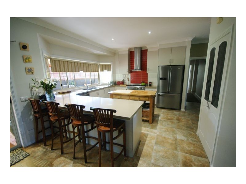 603 Henry St, Deniliquin NSW 2710