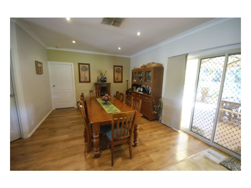 603 Henry St, Deniliquin NSW 2710