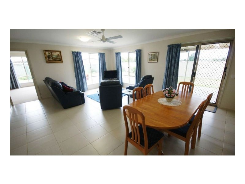 215. Hetherington Street, Deniliquin NSW 2710