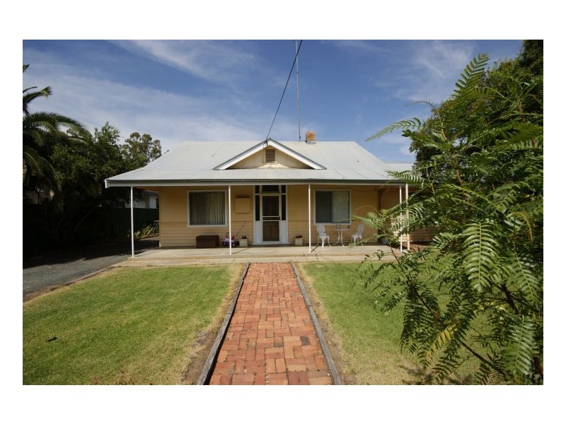 278 Duncan Street, Deniliquin NSW 2710