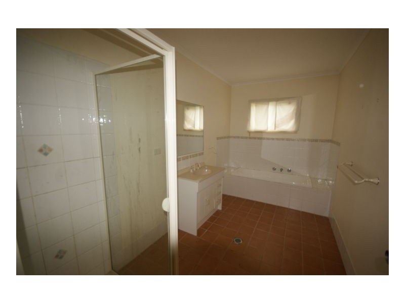 54 Edward Street, Pretty Pine, Deniliquin NSW 2710