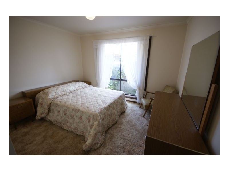 263 Victoria St, Deniliquin NSW 2710