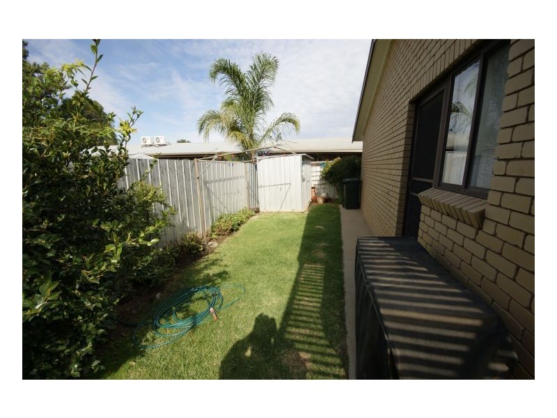 263 Victoria St, Deniliquin NSW 2710