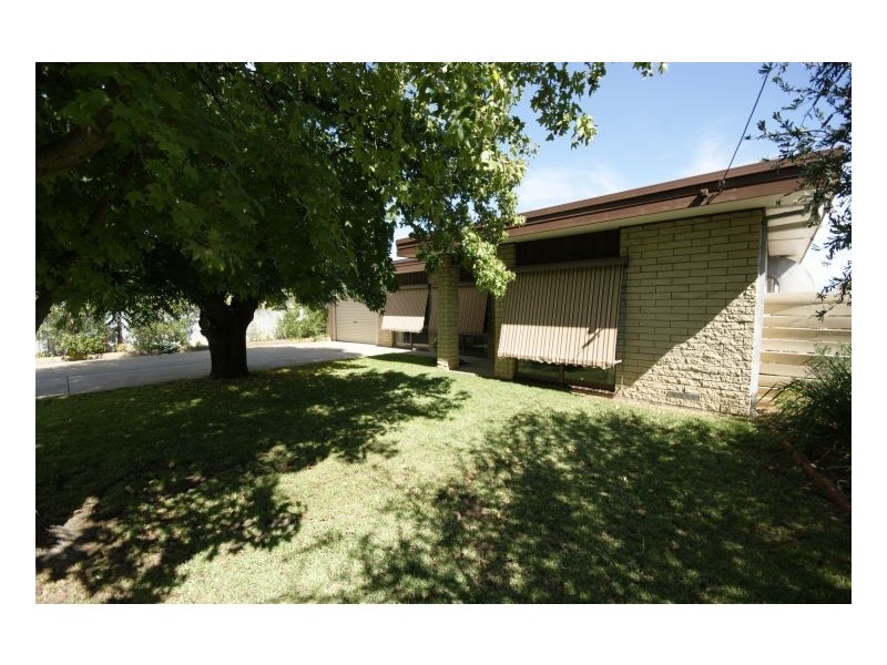 448 Wilkinson St, Deniliquin NSW 2710