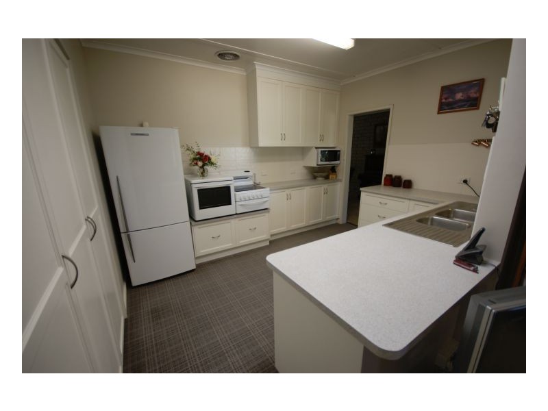 448 Wilkinson St, Deniliquin NSW 2710