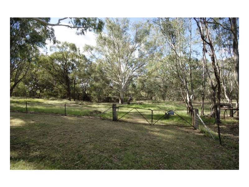 69 Cooinda Lane, Deniliquin NSW 2710