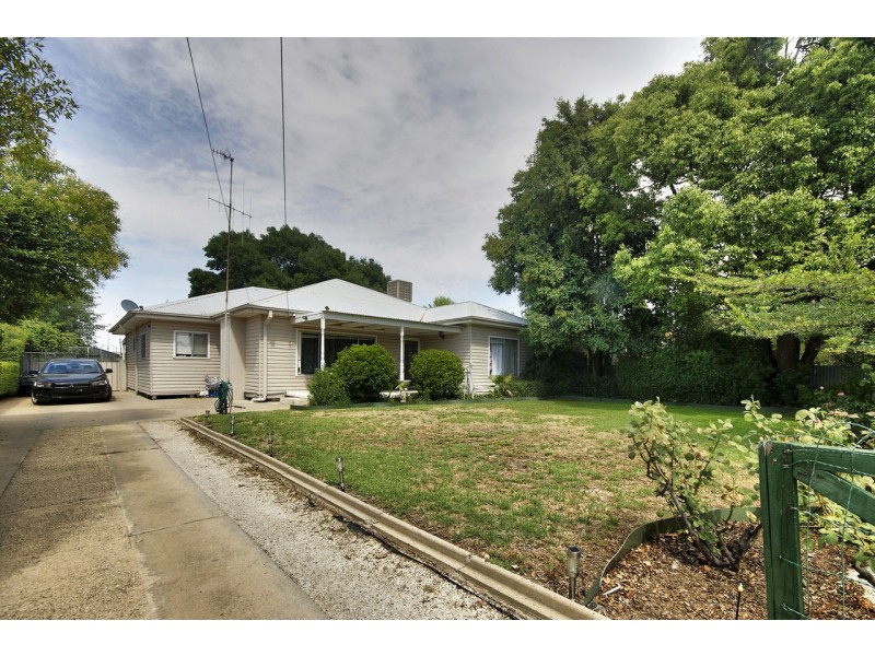 448 Wood Street, Deniliquin NSW 2710