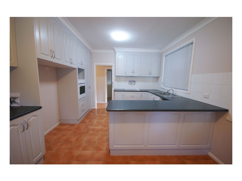 14 Corbett Crt, Deniliquin NSW 2710