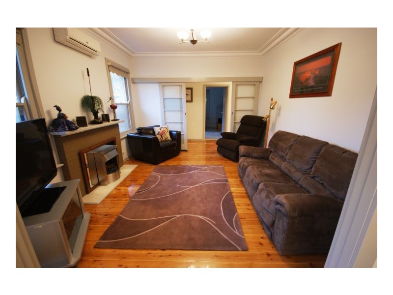 445 Maher St, Deniliquin NSW 2710