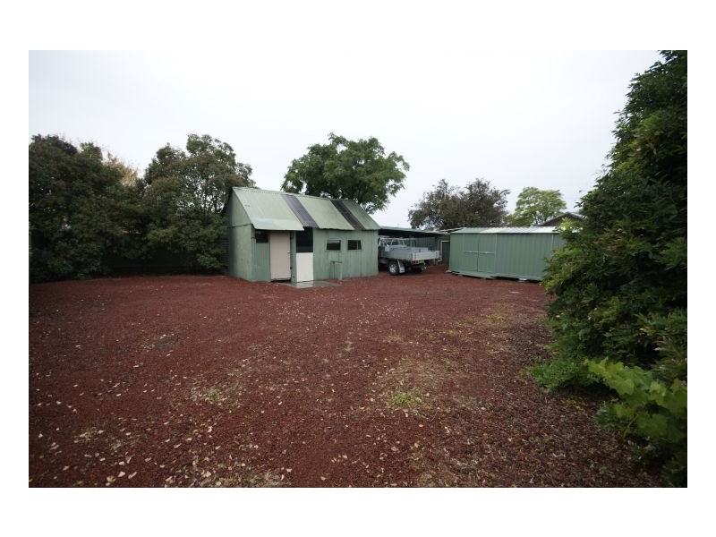 445 Maher St, Deniliquin NSW 2710