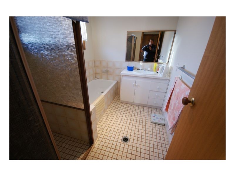 1/279 Harfleur St, Deniliquin NSW 2710