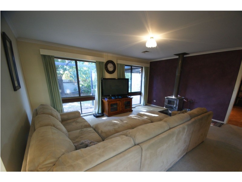 4 Renwick Crt, Deniliquin NSW 2710