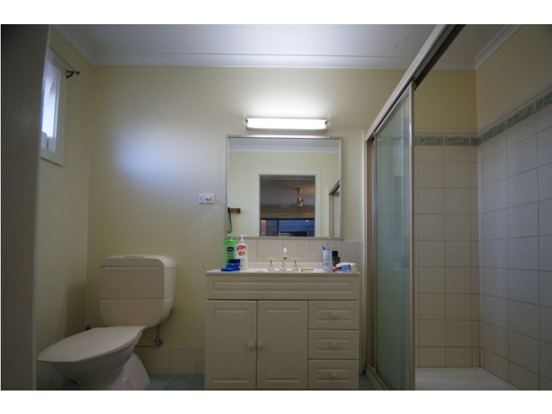 4 Renwick Crt, Deniliquin NSW 2710