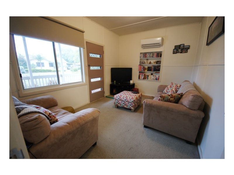 406 Campbell Cres, Deniliquin NSW 2710