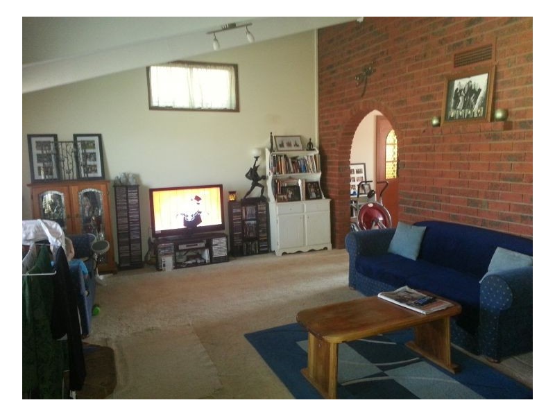 121 Hughes, St, Deniliquin NSW 2710