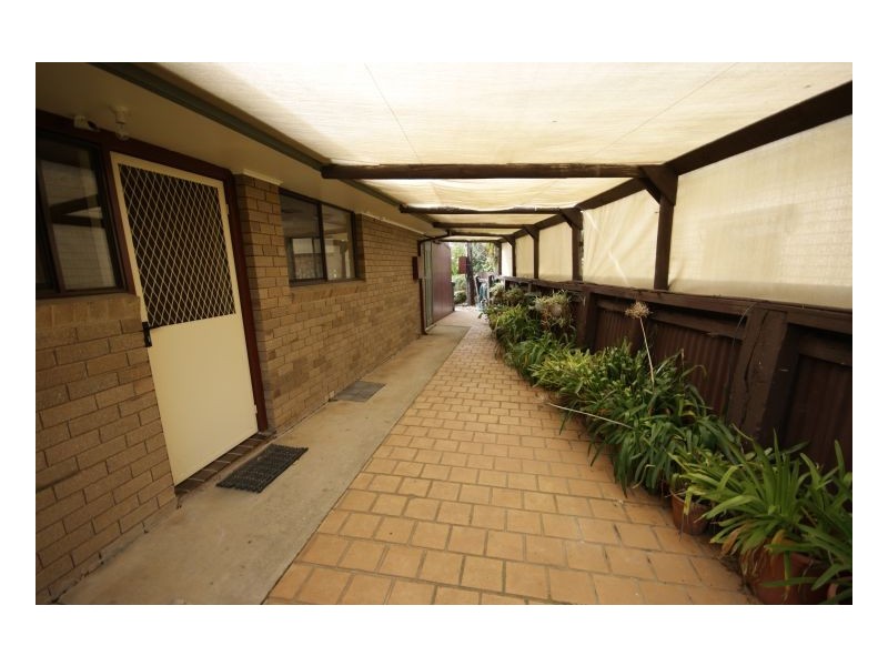 1/226 Henry Street, Deniliquin NSW 2710