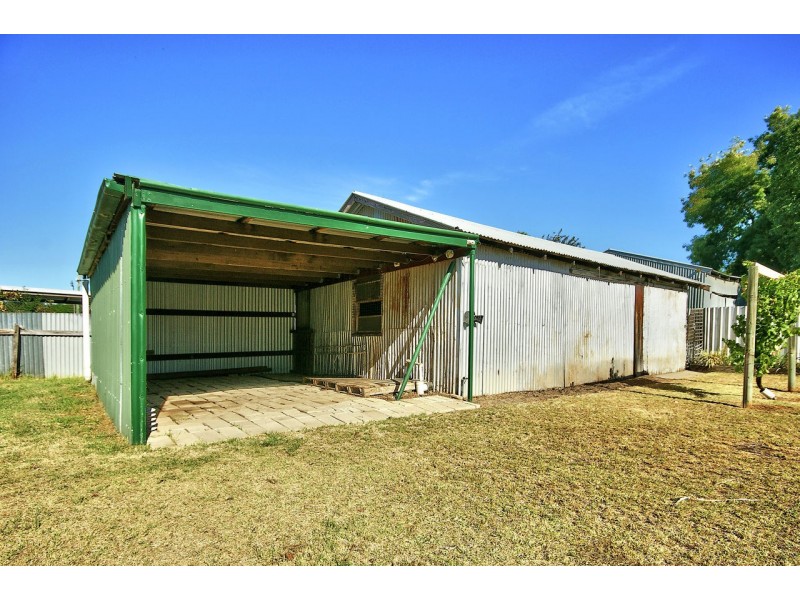 250 Finley Road, Deniliquin NSW 2710