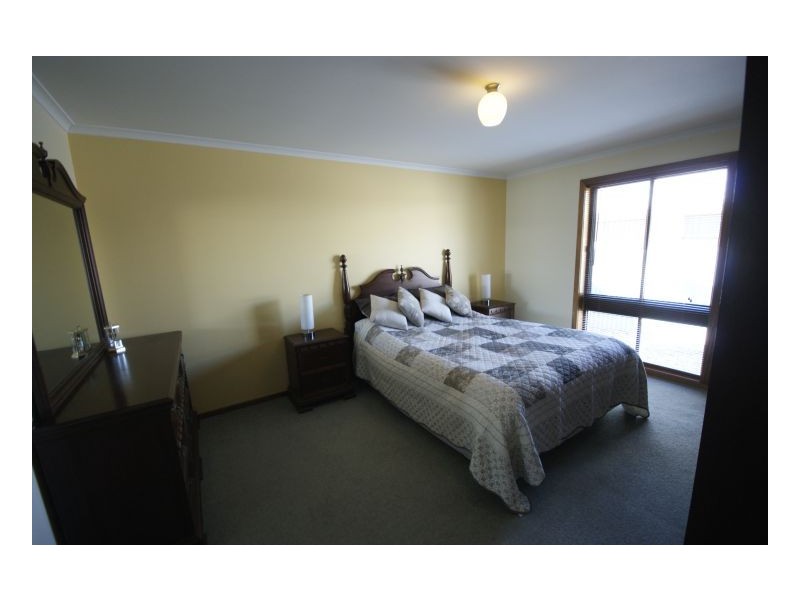 251 River St, Deniliquin NSW 2710