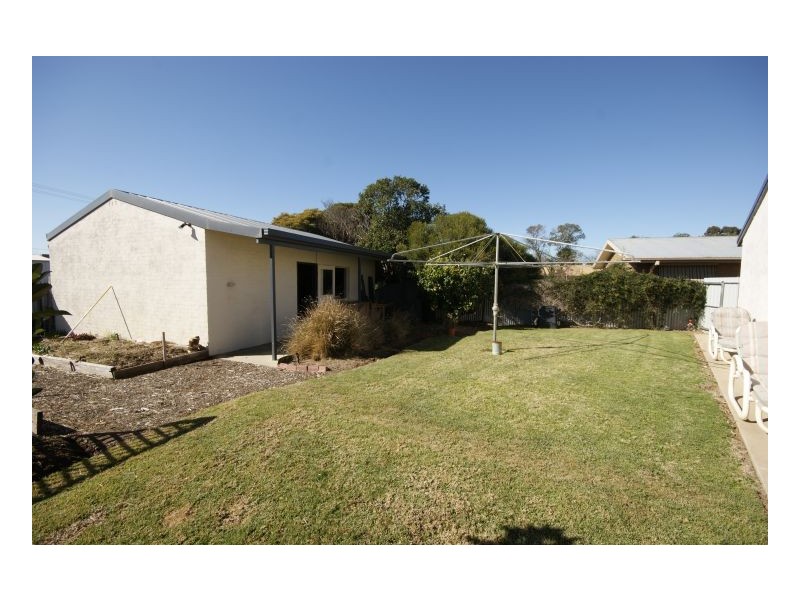 251 River St, Deniliquin NSW 2710