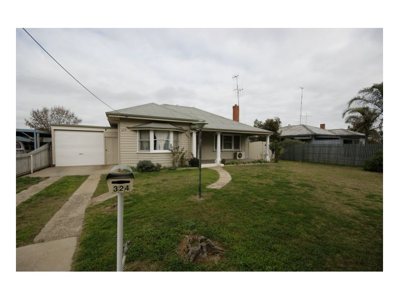 324 Wood Street, Deniliquin NSW 2710