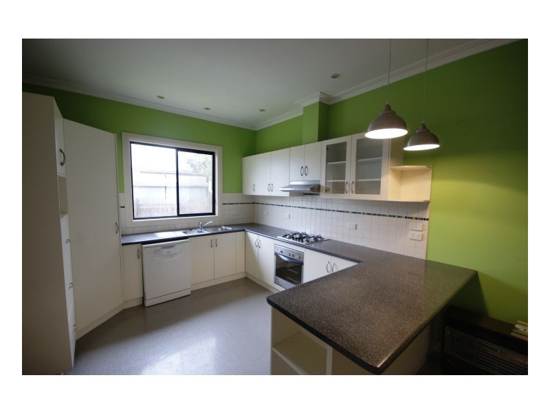 324 Wood Street, Deniliquin NSW 2710