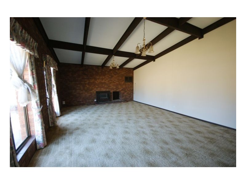 459 Wood Street, Deniliquin NSW 2710